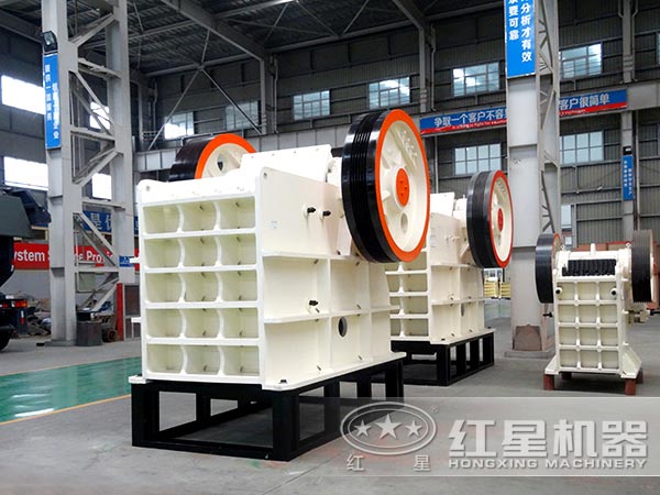 HD德版顎式破碎機(jī)車(chē)間圖