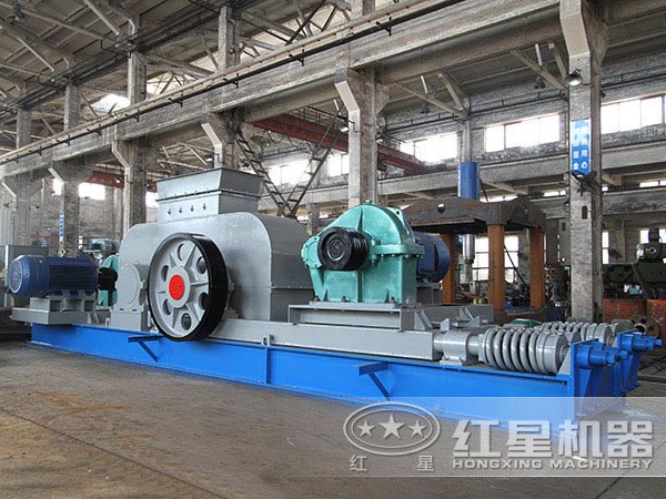 對輥式破碎機(jī)設(shè)備展示