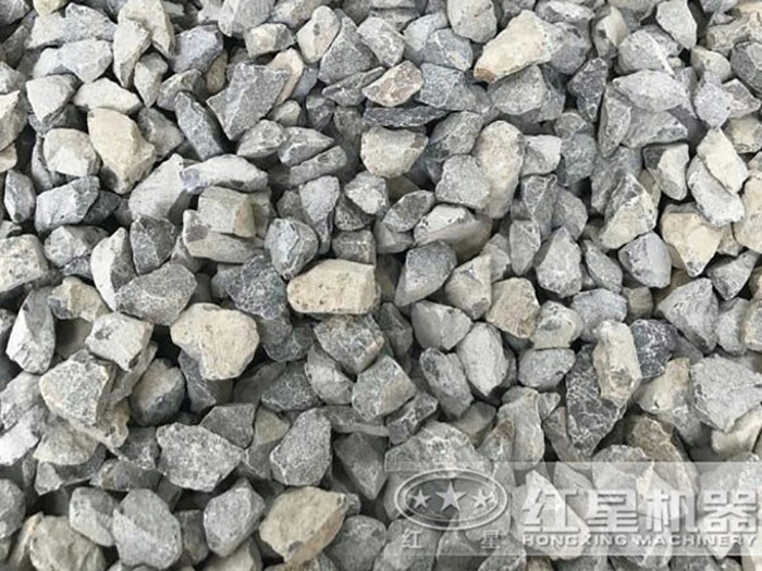 經(jīng)汽車移動打石機(jī)處理后的13石子