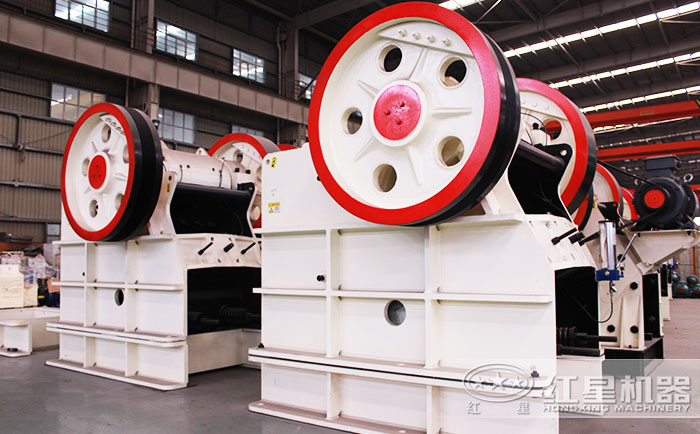 顎式破碎機(jī)，強(qiáng)破碎比，大處理量