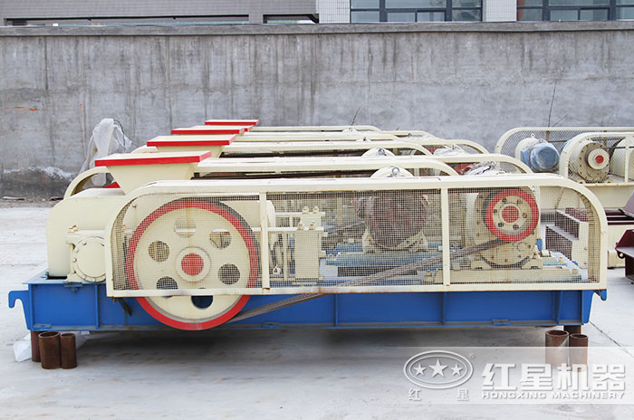 對(duì)輥式破碎機(jī)設(shè)備，價(jià)格優(yōu)惠